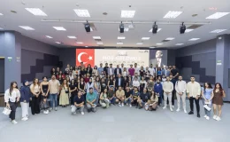Mersin Büyükşehir Belediye Başkanı Vahap Seçer, Gençlik Buluşması’nda öğrencilere desteklerini anlattı